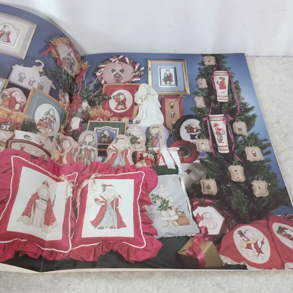 Vintage Alma Lynne Down Santa Claus Lane Cross Stitch Pattern Book Christmas1989